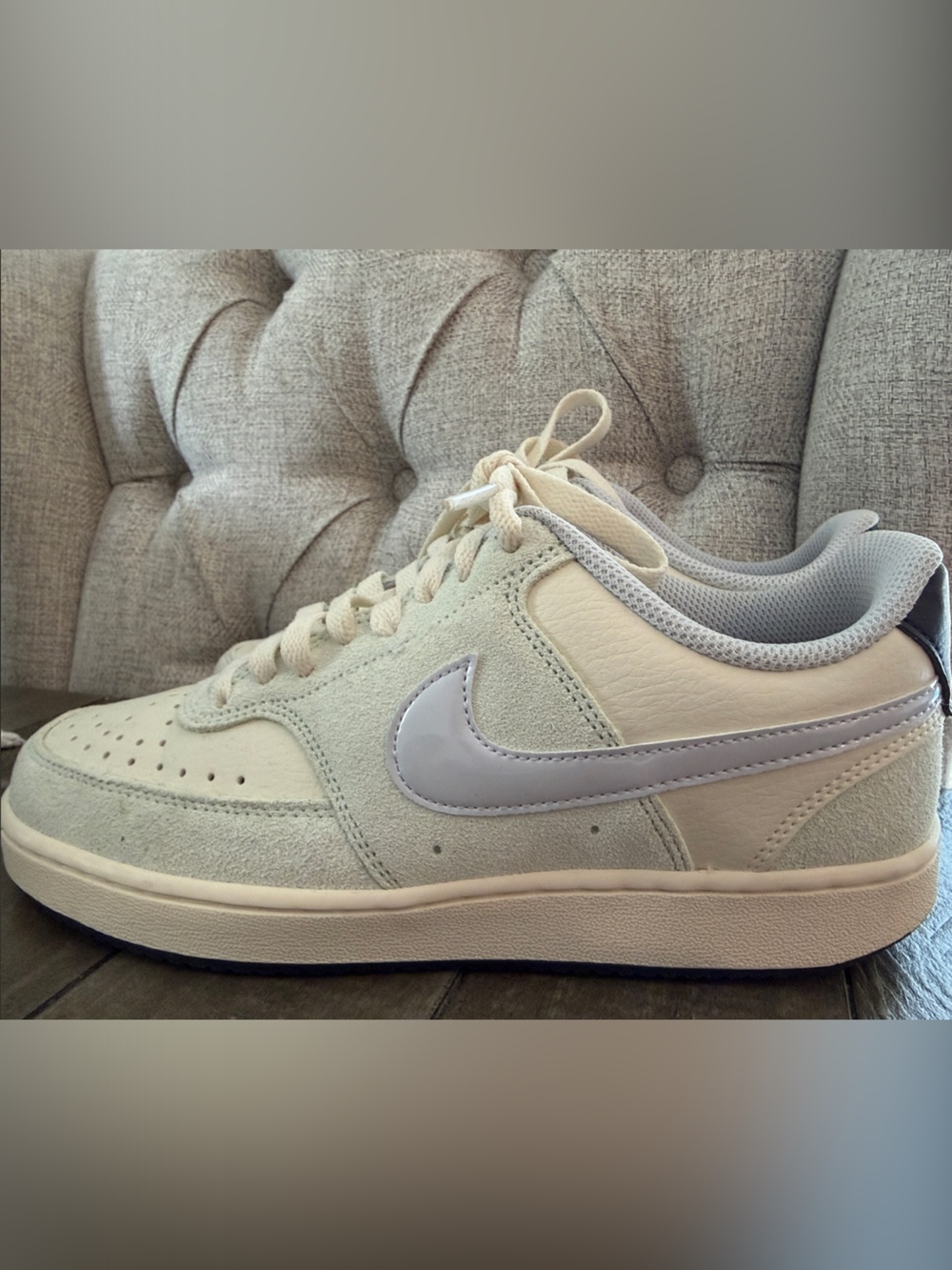 WOMEN'S NIKE COURT VISION LOW Size 8